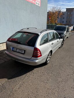 Mercedes Benz C220 - 2