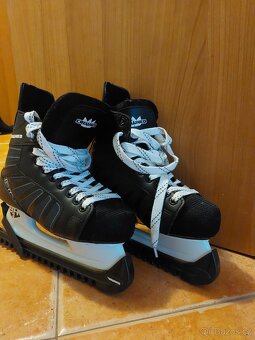 Prodám dětské brusle vel. 38 - 2