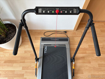 ZÁNOVNÍ Běžecký pás TOORX STREET COMPACT (pův.cena 13990 Kč) - 2