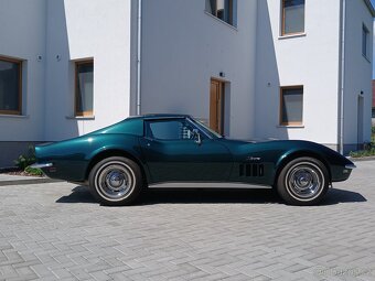 Chevrolet Corvette C3 Stingray - 2