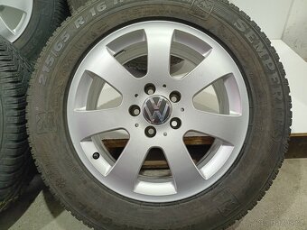 Zimní alu sada Tiguan 5x112 R16 ET33 pneu 215/65/16 Semperit - 2