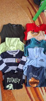 Prodám set oblečení pro kluka 92,98,103 - 2