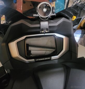 Držáky mob.telefonu pro MOTORKÁŘE - 2