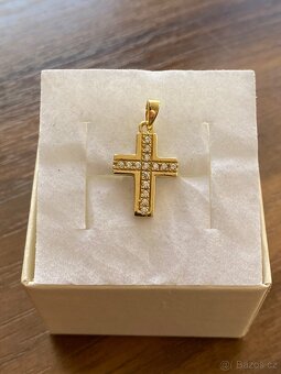 Zlatý přívěsek - 2