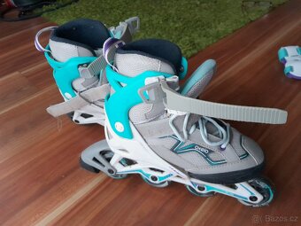 In line kolečkové brusle +sada chrániče - 2