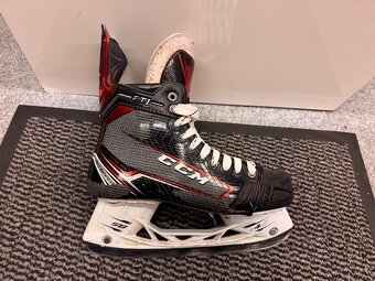 BRUSLE CCM JETSPEED FT1  vel. 41/6,5 D - 2