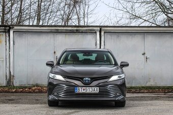 Toyota Camry 2.5 Hybrid Executive e-CVT - 2