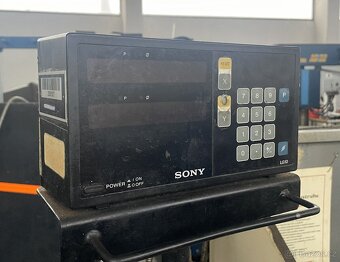 Soustruh hrotový SV 18 RA/750 - 2