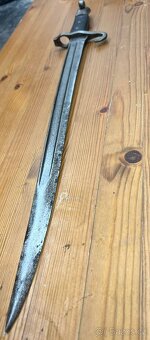 Starý zajímavý bodák - 2