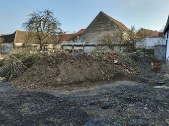 Zemina, suť, beton - 2