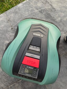 Robotická sekačka Bosch Indego M + 700 - 2