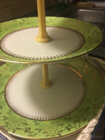 Porcelánová patrová souprava na zákusky - 2
