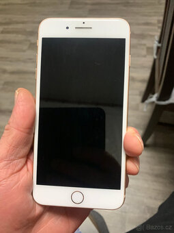 iPhone 8 Plus 64 gb gold - 2