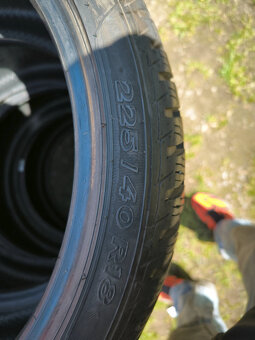 4x zimní pneu 225/40 r18 (8mm, 2021) - 2