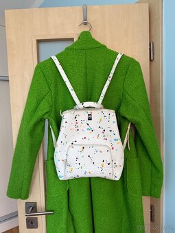 Dám. bílý batoh Desigual, sleva 1.499 Kč. - 2