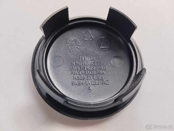 Středové pokličky do kol Jaguar 58mm - Zelené - 2