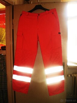 Cargo kalhoty oranžové s reflexními pásky - 2