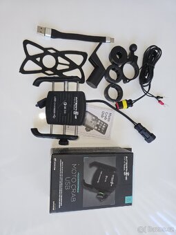 Držák na mobil Interphone Motocrab s USB nabíjením - 2