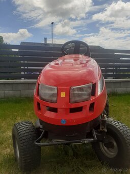 Zahradní traktor Mountfield TM 40. Dohoda V perf. stavu. - 2