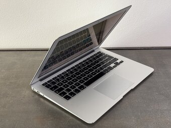 MacBook Air 13" 2011 i7 / 4GB / 256GB - DPH - 2