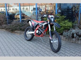 Koupim bouranou či nepojizdnou motorku 125ccm 2t 4t - 2