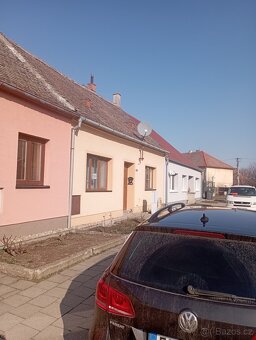 Prodám rodinný dům u Znojma - 2