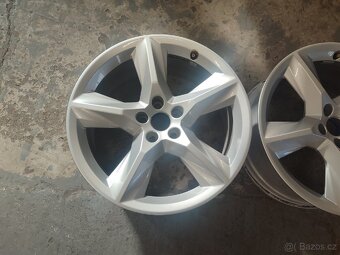 5x112 Audi 8J x 19 ET28 - 2