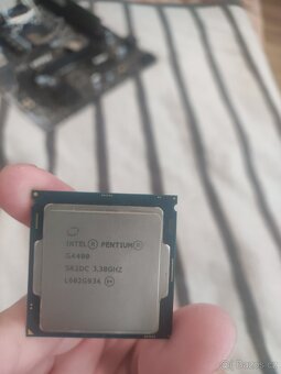 Prodám PC na kancelářskou práci nebo starší hry - 2