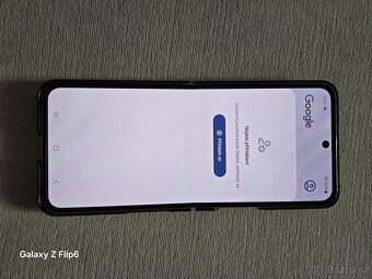 Samsung Galaxy Z Flip 5 - 2