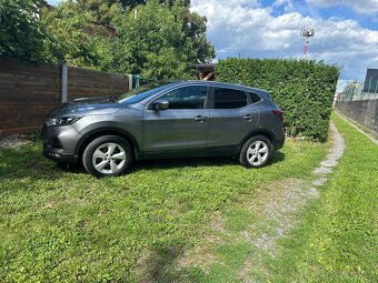 Nissan Qashqai 1.6 benzin, 120 KW - odpočet DPH možný - 2