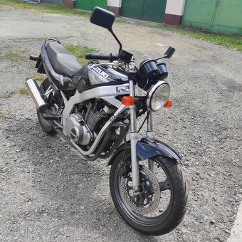 Suzuki GS 500e - 2