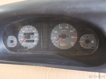 Kompletní palubní deska s přístroji Škoda Felicia - 2
