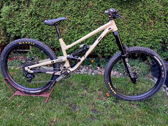 Commencal Clash - 2