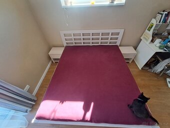 MANŽELSKÁ POSTEL Z MASIVU BUK 180x200 SE 2 NOČNÍMI STOLKY - 2