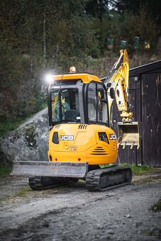 Bagr JCB 8030, r.v. 2019, 2068 Mth - TOP STAV - 2
