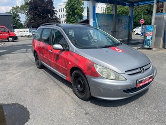 PEUGEOT 307 SW PANOARAMA 2.0 HDI 66KW 7 Míst 2004 - 2