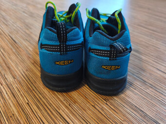 KEEN modré tenisky 39,5 nikdy nenošené - 2