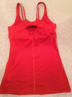 Sportovní tílko se všitou podprsenkou - 2