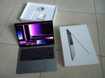 Macbook Pro 13" Space Gray TOP stav - 2