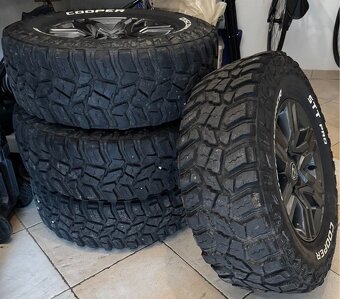 alu  kola TOYOTA HILUX - 2