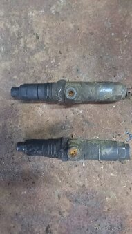 Zetor 25-vstřikovače - 2