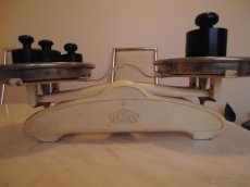 Kuchynská váha + závaží - 2