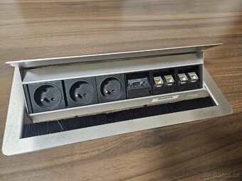 Konferenční - jednací stůl s přípojnýmy body - 2