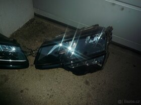 ŠKODA KAROG PŘEDNÍ SVĚTLA - 2