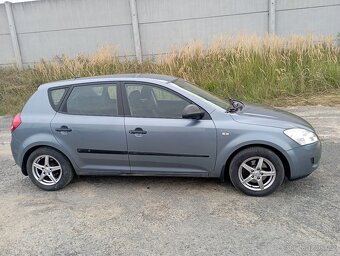 Kia ceed 1,4 80kw benzín - 2