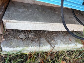 Polystyren XPS 1200 x 600 x 50 mm , použité pod bazén - 2