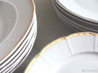 Sada porcelánových talířů THUN - 2