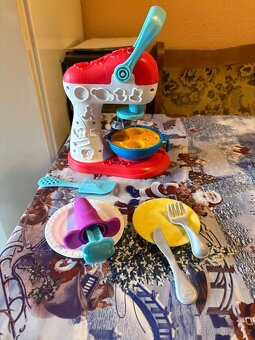 Rotační robot play-doh - 2