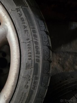 Pneu 195/50 R15 zimní - 2