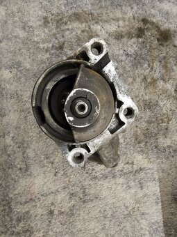 Ford Escort startér - 2